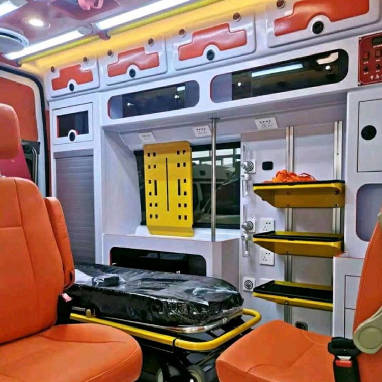 吉阳长途救护车护送病人租赁价格